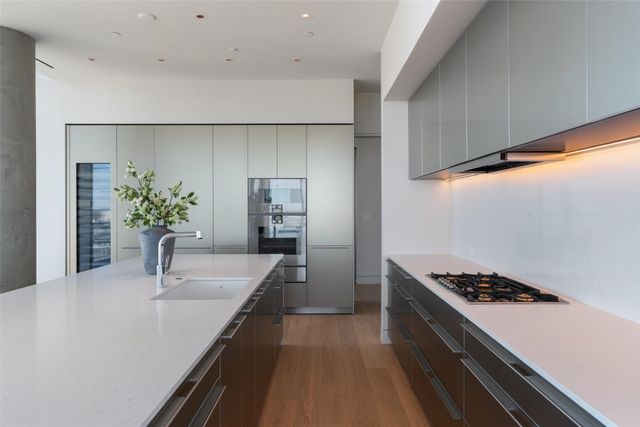 1747 Leonard Street 2401, Dallas, TX 75201