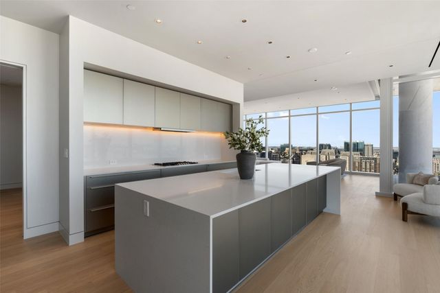 1747 Leonard Street 2401, Dallas, TX 75201