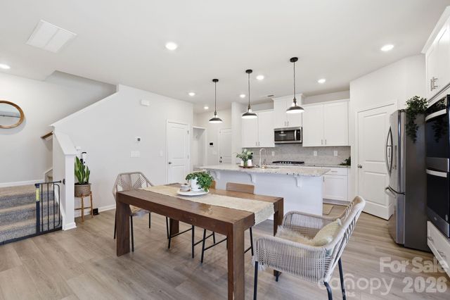 207 Orson Oaks Lane, Pineville, NC 28134