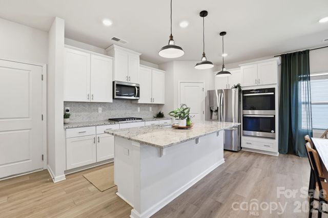 207 Orson Oaks Lane, Pineville, NC 28134