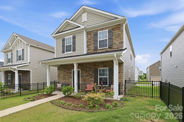 207 Orson Oaks Lane, Pineville, NC 28134