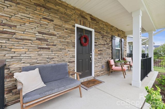 207 Orson Oaks Lane, Pineville, NC 28134