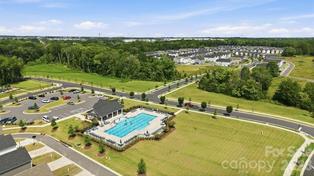 207 Orson Oaks Lane, Pineville, NC 28134