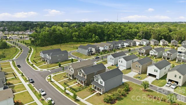 207 Orson Oaks Lane, Pineville, NC 28134