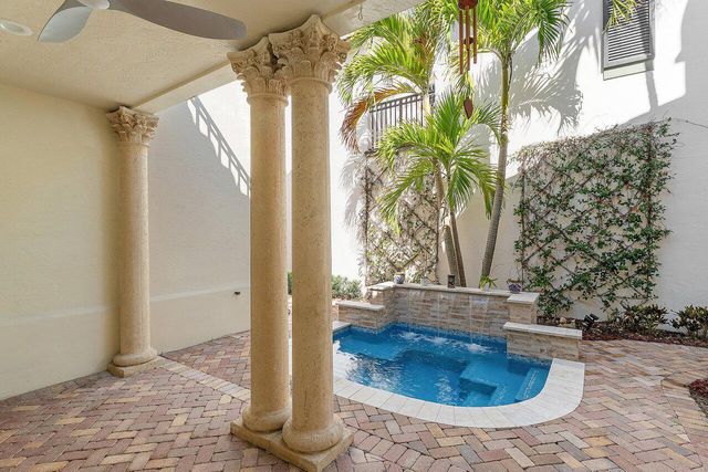 1626 Estuary Way, Delray Beach, FL 33483