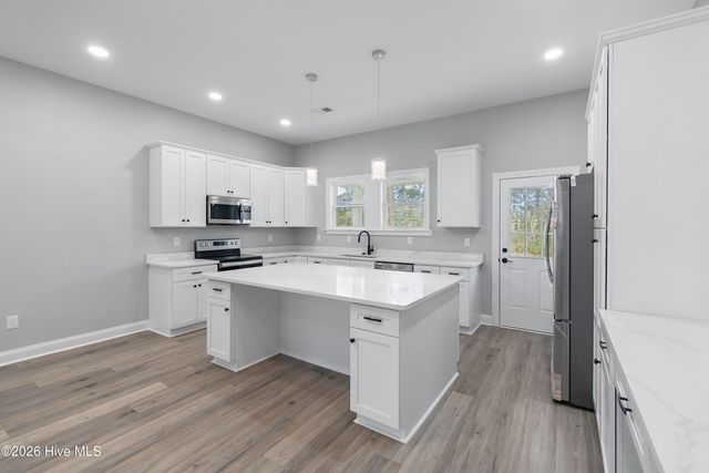 523 Leatherwood Drive NW, Calabash, NC 28467