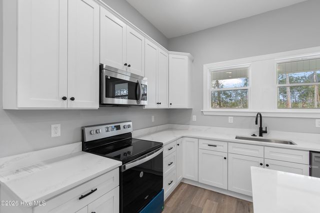 523 Leatherwood Drive NW, Calabash, NC 28467