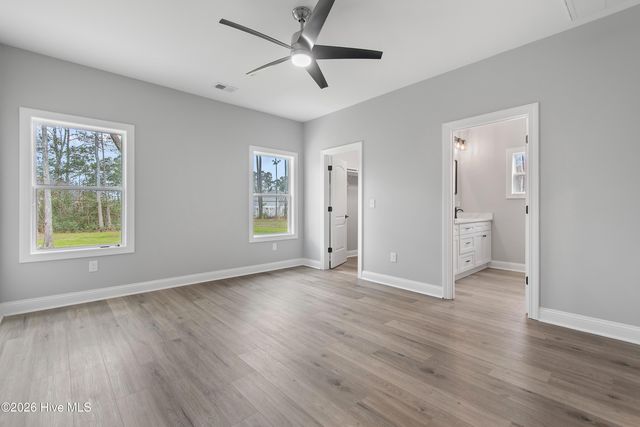 523 Leatherwood Drive NW, Calabash, NC 28467