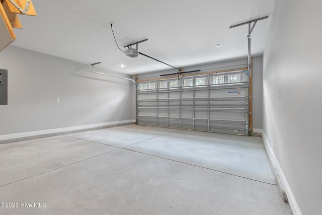 523 Leatherwood Drive NW, Calabash, NC 28467