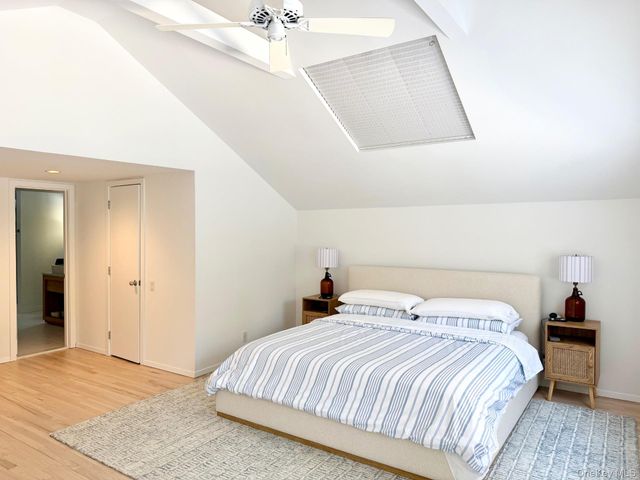 33 Oak Hill Lane, East Hampton, NY 11937
