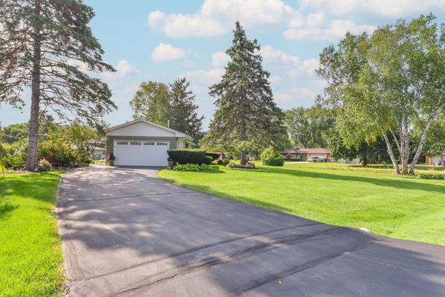 N56W15810 Bette DRIVE, Menomonee Falls, WI 53051