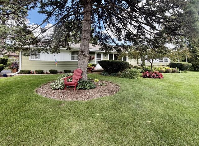 N56W15810 Bette DRIVE, Menomonee Falls, WI 53051