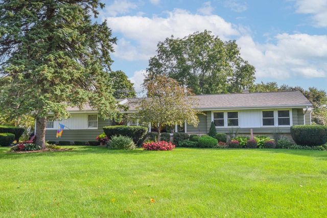N56W15810 Bette DRIVE, Menomonee Falls, WI 53051
