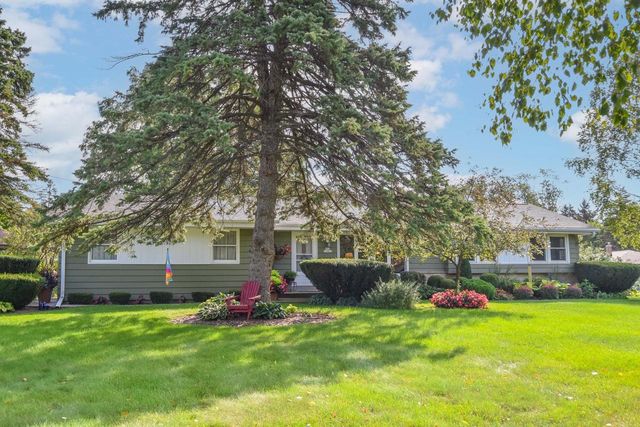N56W15810 Bette DRIVE, Menomonee Falls, WI 53051