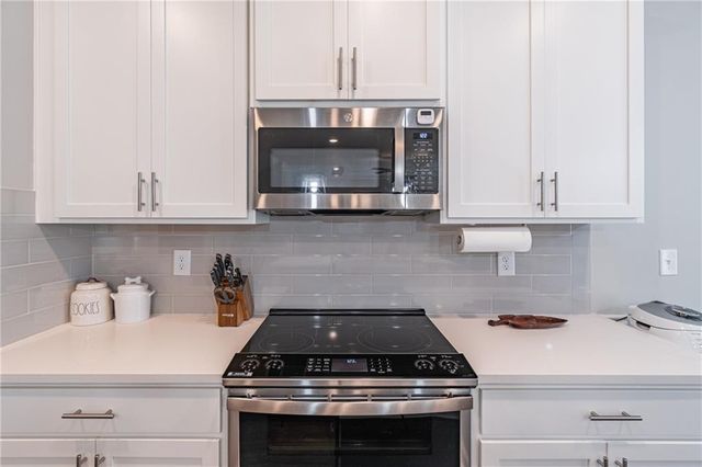 532 Eagles Nest Circles, Auburn, GA 30011