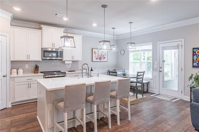 532 Eagles Nest Circles, Auburn, GA 30011