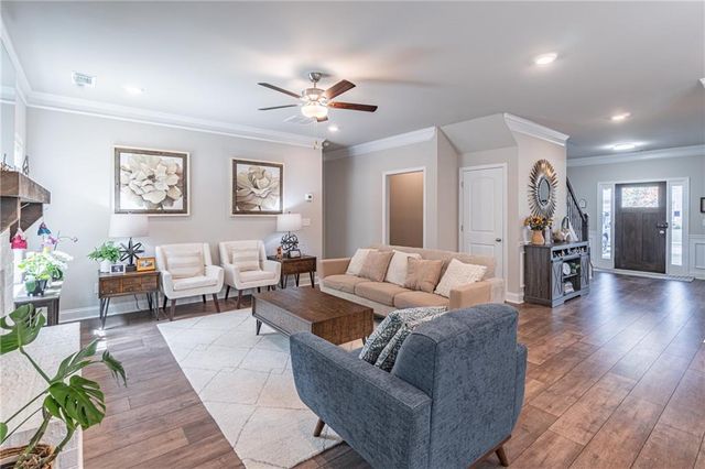 532 Eagles Nest Circles, Auburn, GA 30011