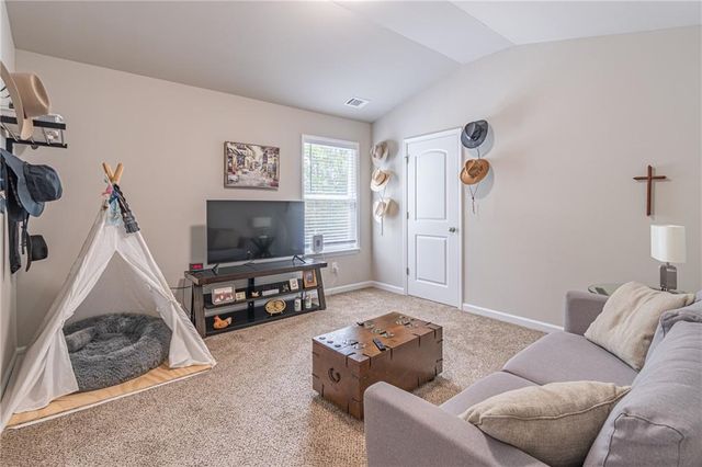 532 Eagles Nest Circles, Auburn, GA 30011