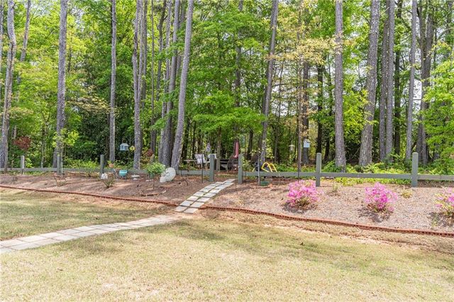 532 Eagles Nest Circles, Auburn, GA 30011