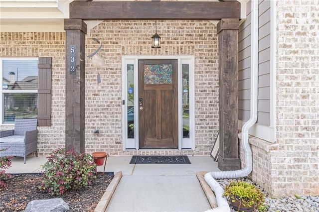 532 Eagles Nest Circles, Auburn, GA 30011