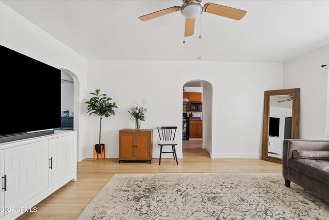 1709 N 16TH Avenue, Phoenix, AZ 85007