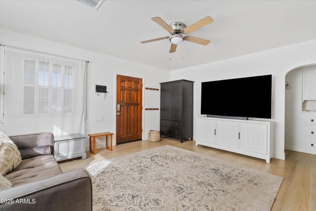 1709 N 16TH Avenue, Phoenix, AZ 85007