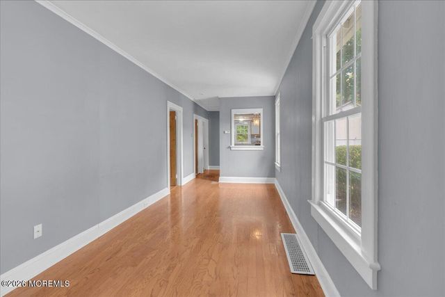 6 Haggers Lane, Fair Haven, NJ 07704