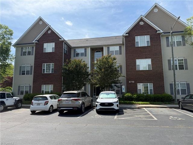 3710 Spanish Peak Drive 2B, High Point, NC 27265