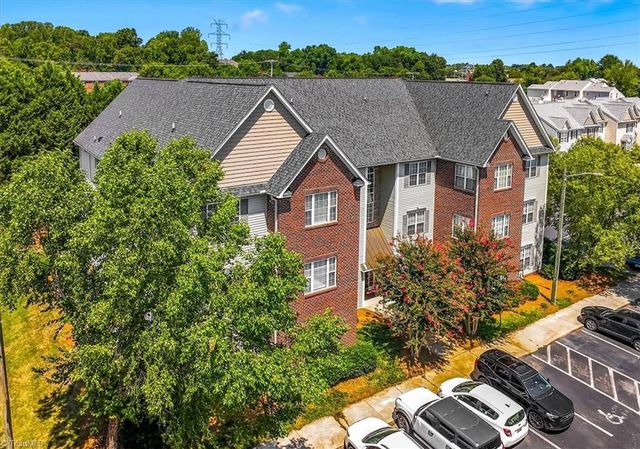 3710 Spanish Peak Drive 2B, High Point, NC 27265