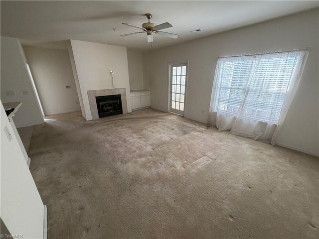 3710 Spanish Peak Drive 2B, High Point, NC 27265