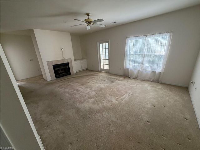 3710 Spanish Peak Drive 2B, High Point, NC 27265