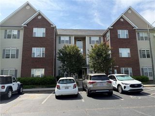 3710 Spanish Peak Drive 2B, High Point, NC 27265