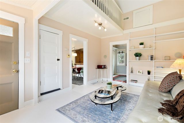 2109 S Horton Street, Seattle, WA 98144