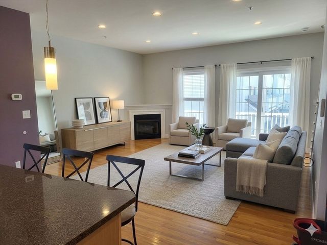 12 Amaranth 12, Medford, MA 01255