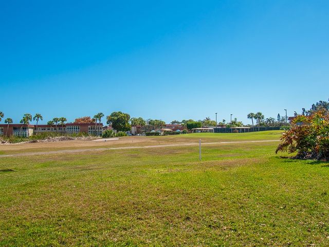 11 Vista Palm Lane 206, Vero Beach, FL 32962