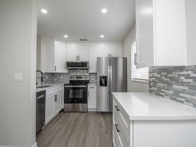 11 Vista Palm Lane 206, Vero Beach, FL 32962