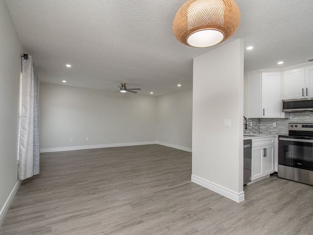 11 Vista Palm Lane 206, Vero Beach, FL 32962