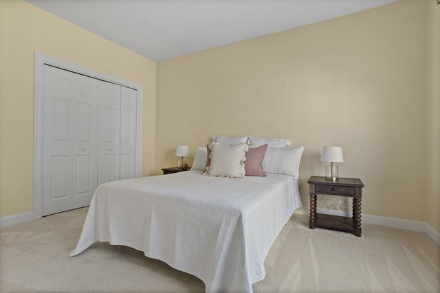 15 Stone Ridge Road 15, Westford, MA 01886