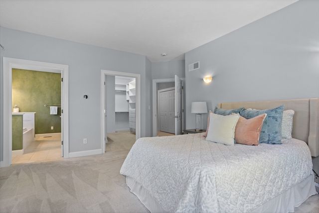 15 Stone Ridge Road 15, Westford, MA 01886