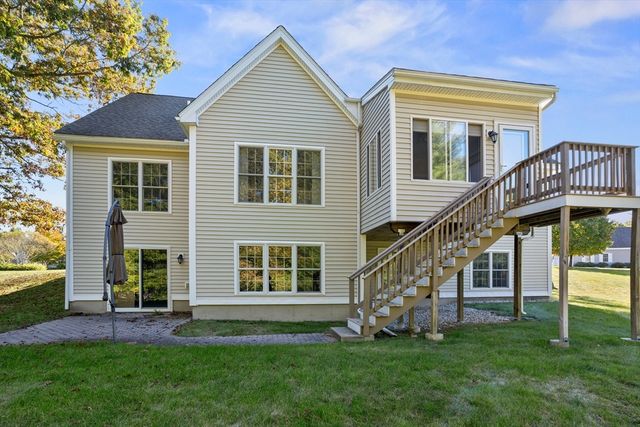 15 Stone Ridge Road 15, Westford, MA 01886
