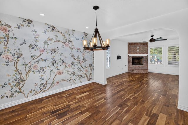 2205 College Avenue, Fort Worth, TX 76110