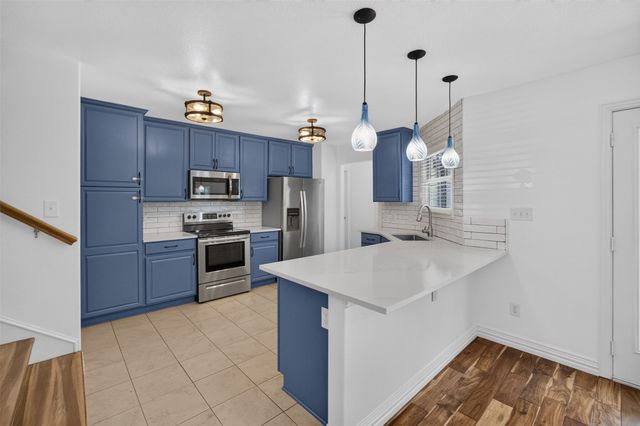 2205 College Avenue, Fort Worth, TX 76110