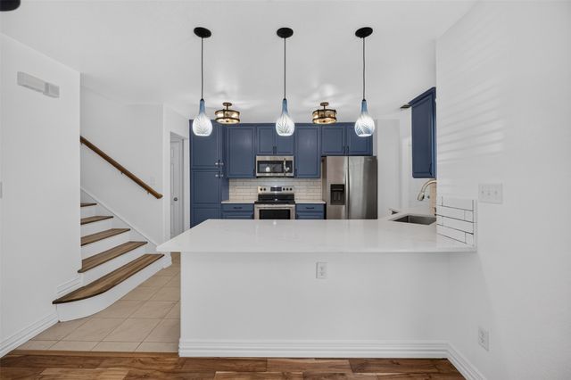 2205 College Avenue, Fort Worth, TX 76110