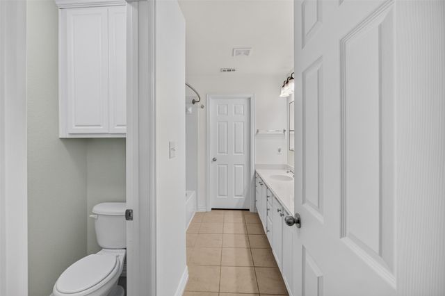 2205 College Avenue, Fort Worth, TX 76110