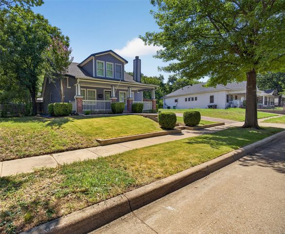 2205 College Avenue, Fort Worth, TX 76110