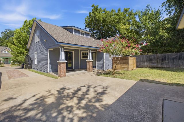 2205 College Avenue, Fort Worth, TX 76110