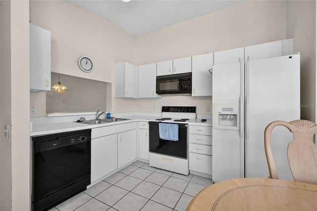 6126 SUNNYVALE DRIVE 2303, Orlando, FL 32822