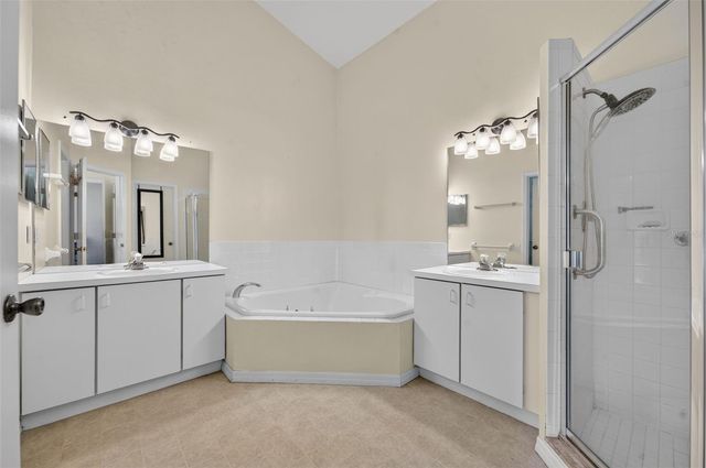 6126 SUNNYVALE DRIVE 2303, Orlando, FL 32822