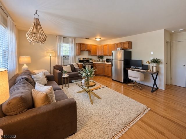 101 NO Beverwyck Rd 1, Parsippany-troy Hills Twp., NJ 07034