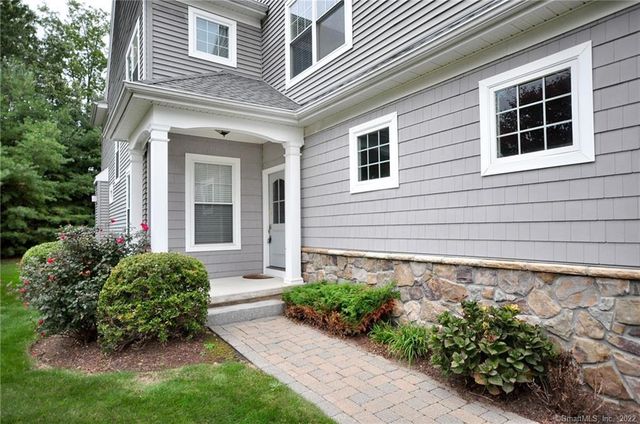 59 Bradford Walk 59, Farmington, CT 06032